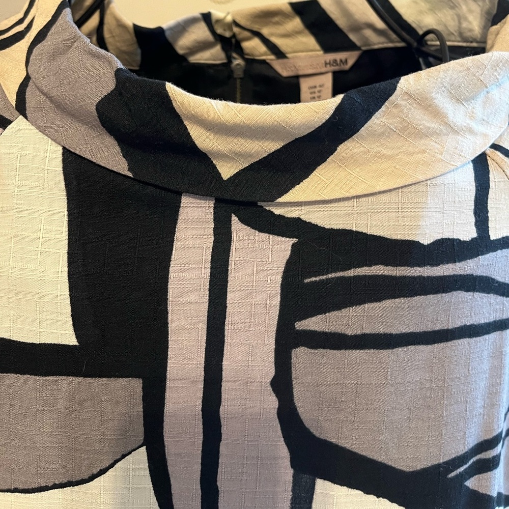 HM DRESS - Picture 3 of 10